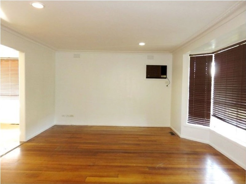 53 Huskisson Avenue, Lalor VIC 3075