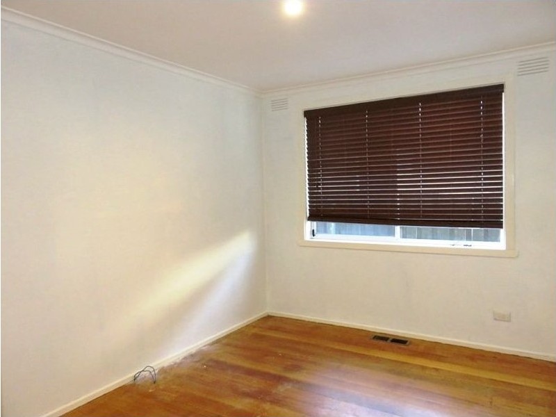 53 Huskisson Avenue, Lalor VIC 3075