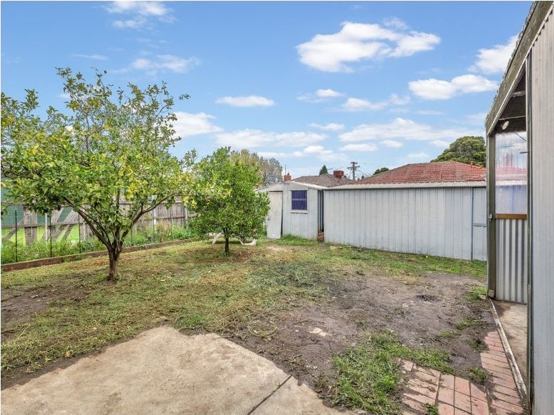 53 Huskisson Avenue, Lalor VIC 3075