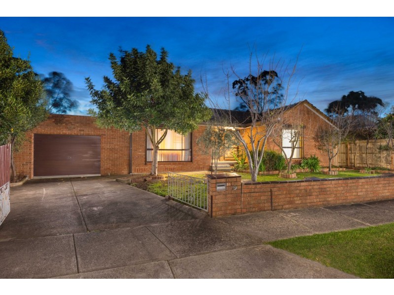 34 Hurlstone Crescent, Mill Park VIC 3082