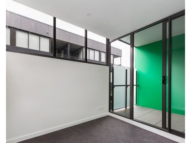 111/110 Keilor Road, Essendon North VIC 3041