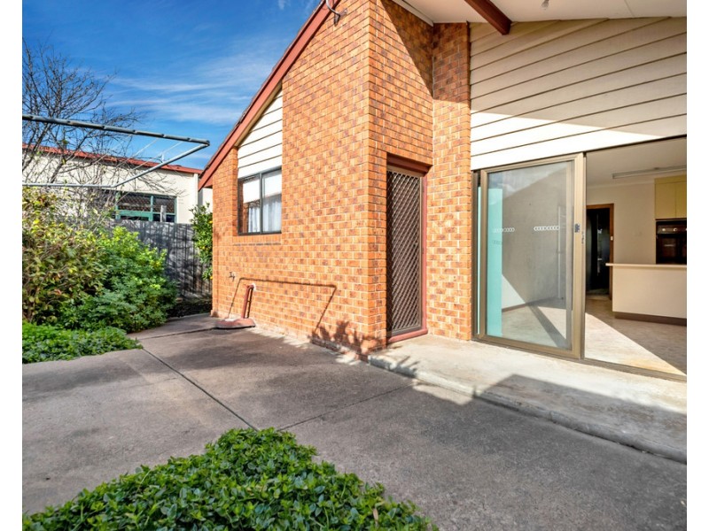 2/18-20 Mcleans Road, Bundoora VIC 3083