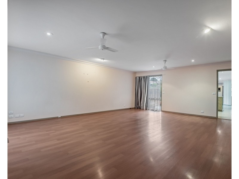 26 Blossom Park Drive, Mill Park VIC 3082