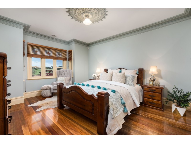 55 Bramble Crescent, Bundoora VIC 3083