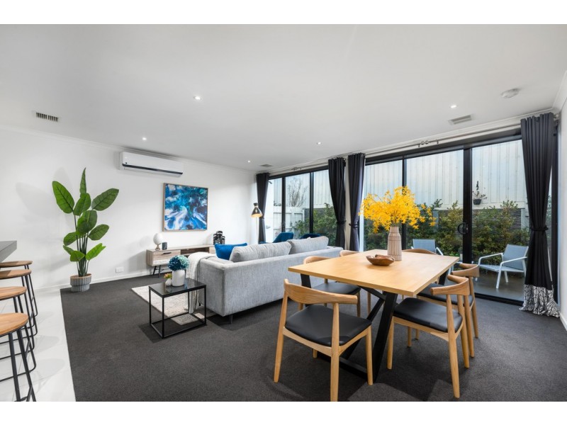 6 Bradford Ridge, Bundoora VIC 3083