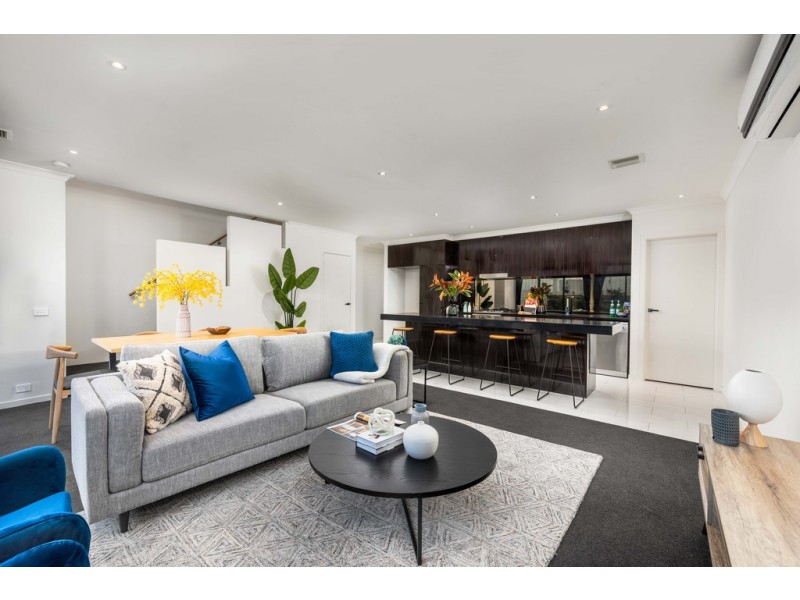 6 Bradford Ridge, Bundoora VIC 3083
