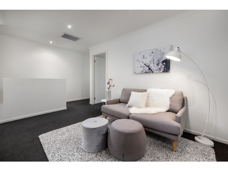 6 Bradford Ridge, Bundoora VIC 3083