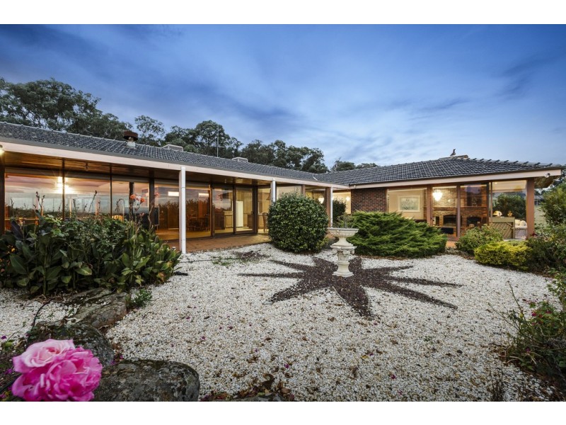 5 Joslyn Drive, Research VIC 3095