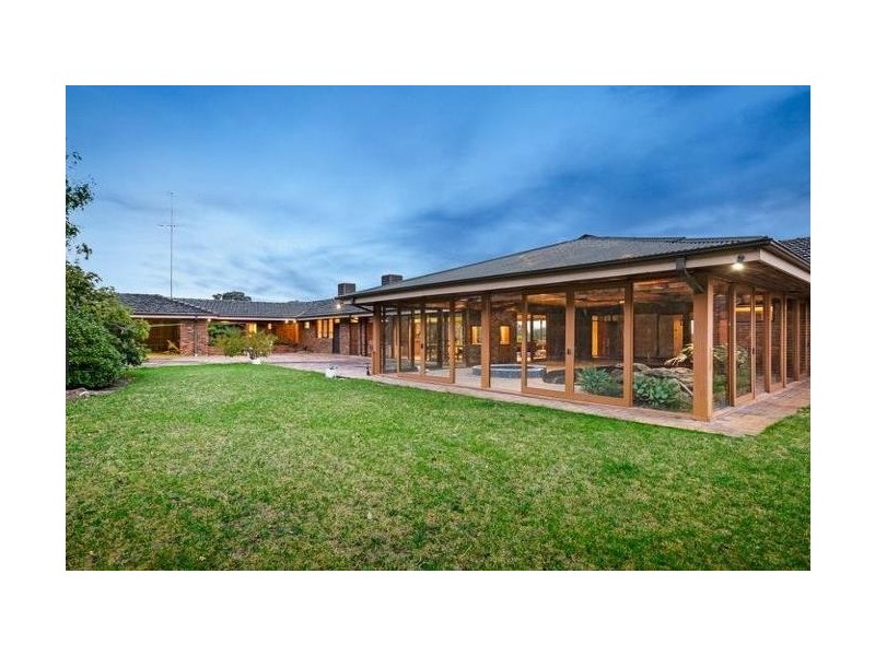 5 Joslyn Drive, Research VIC 3095