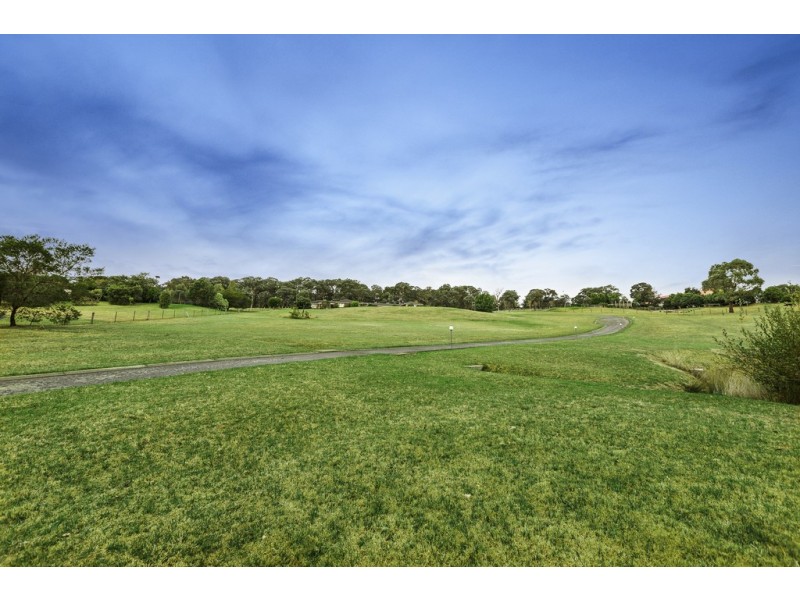 5 Joslyn Drive, Research VIC 3095