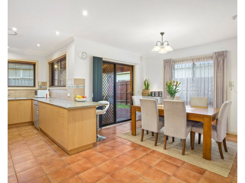 24 Murchison Way, Thomastown VIC 3074