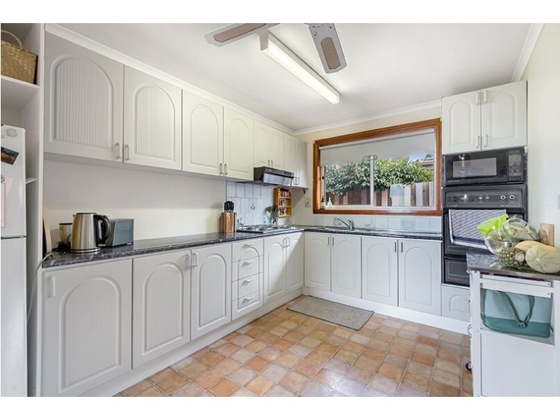 2/50 Miranda Road, Reservoir VIC 3073