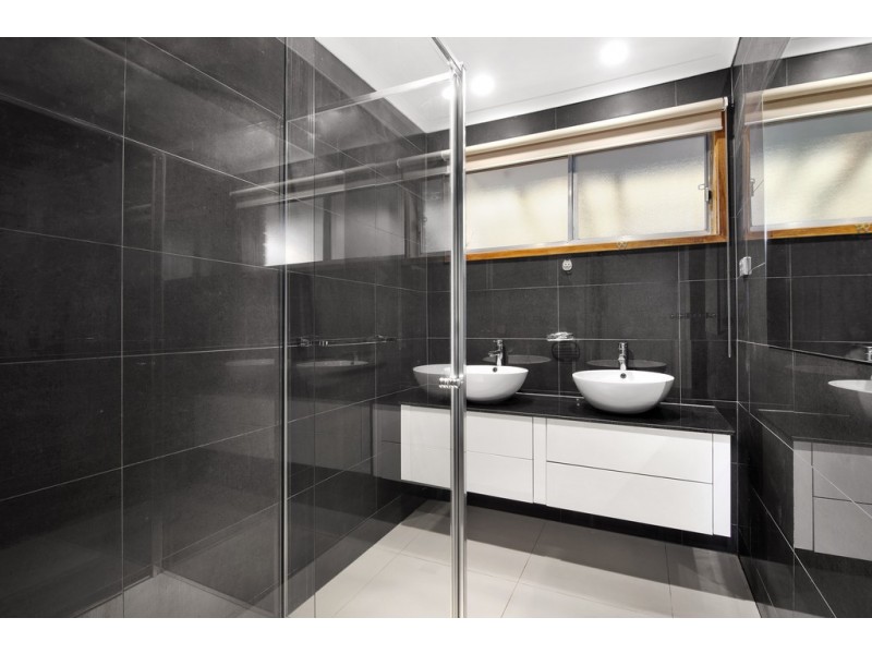 10 Maroondah Terrace, Bundoora VIC 3083