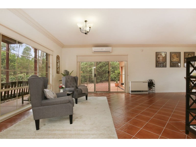 14 Amethyst Walk, Bundoora VIC 3083