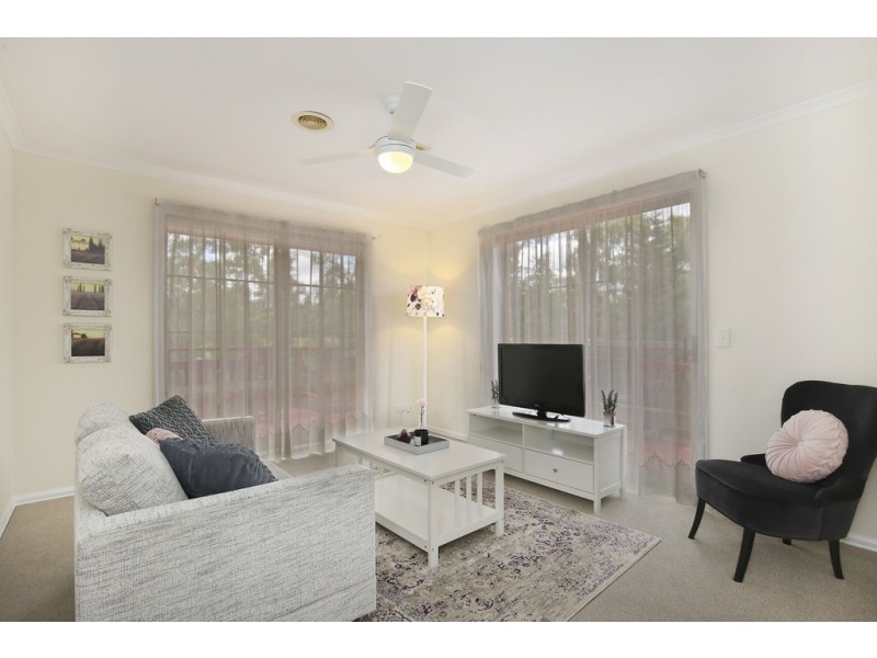 14 Amethyst Walk, Bundoora VIC 3083
