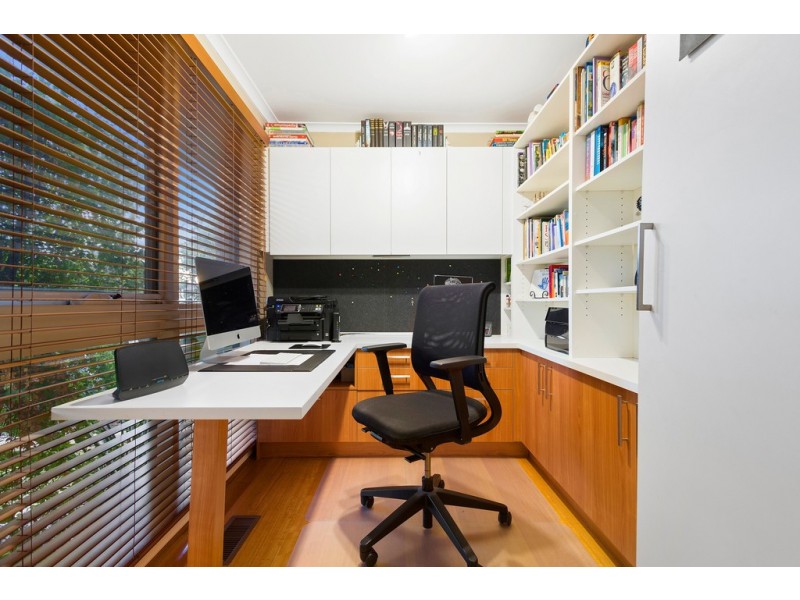 16 Cumberland Crescent, Thomastown VIC 3074