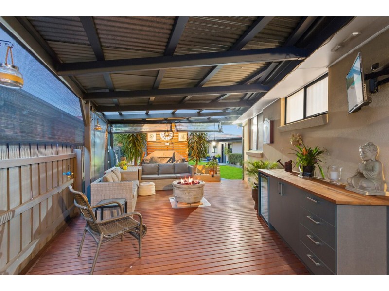 16 Cumberland Crescent, Thomastown VIC 3074