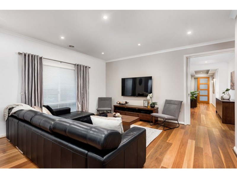 22 Saltlake Boulevard, Wollert VIC 3750