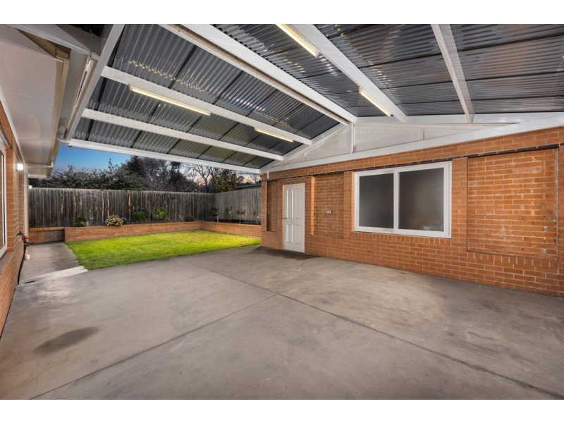 15 Edna Grove, Coburg VIC 3058