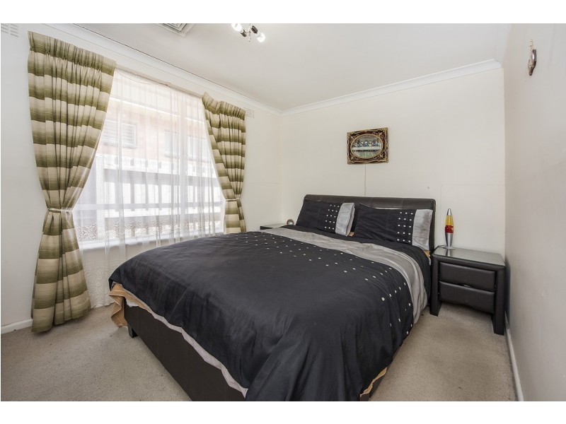 6 Robson Avenue, Avondale Heights VIC 3034