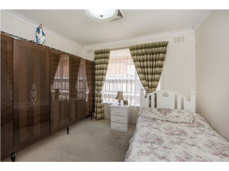 6 Robson Avenue, Avondale Heights VIC 3034