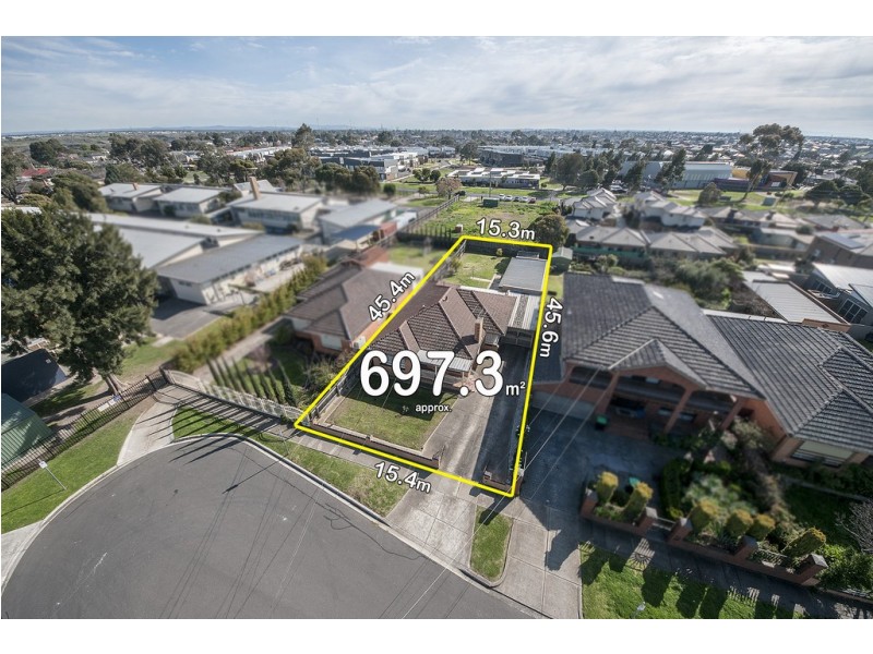 6 Robson Avenue, Avondale Heights VIC 3034