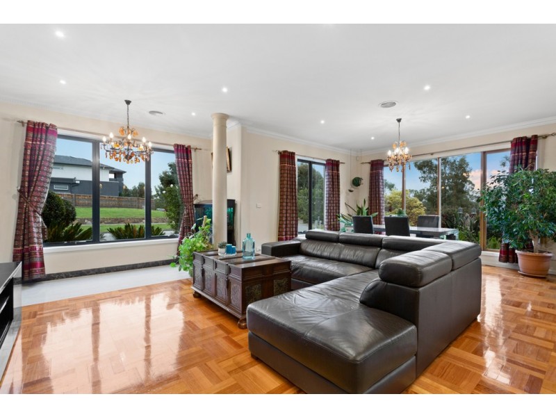 31 Fitzjohns Drive, Bundoora VIC 3083