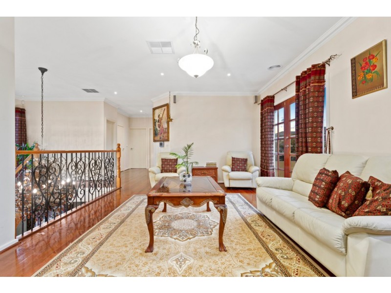 31 Fitzjohns Drive, Bundoora VIC 3083