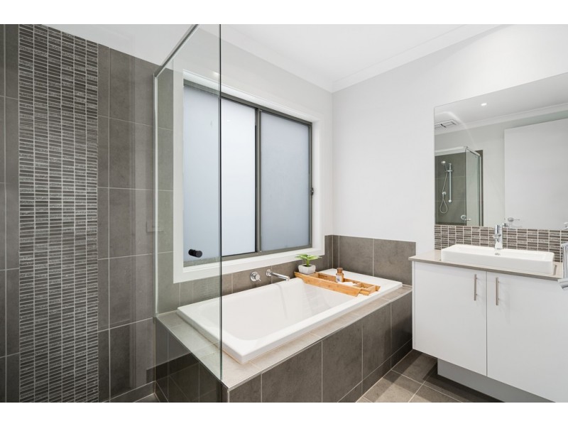 26 Whitebark Street, Wollert VIC 3750