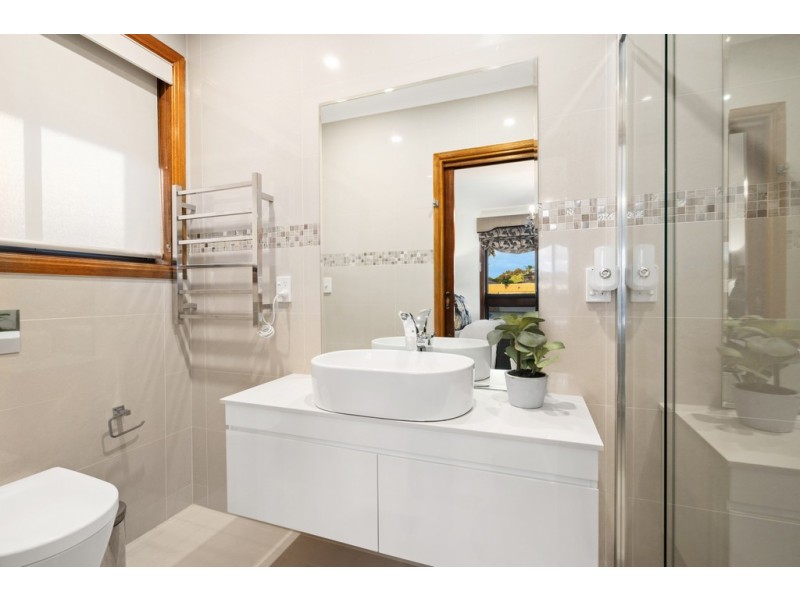 108 Mill Park Drive, Mill Park VIC 3082