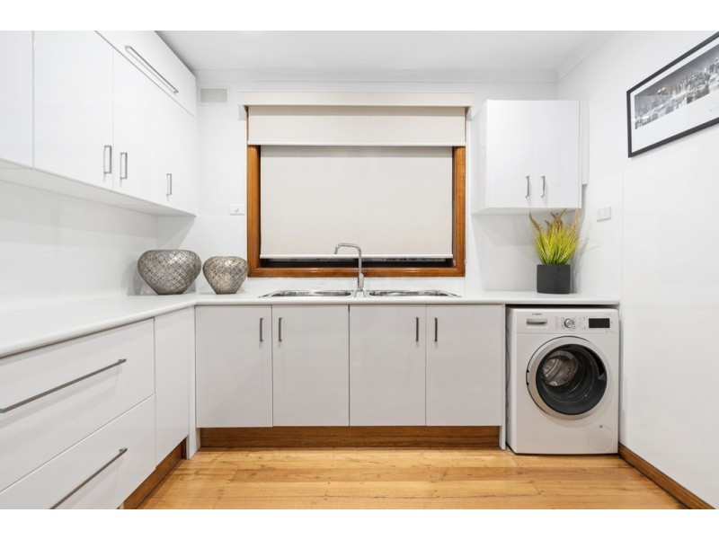 108 Mill Park Drive, Mill Park VIC 3082