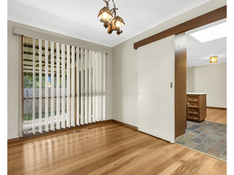 2 Mawson Close, Mill Park VIC 3082