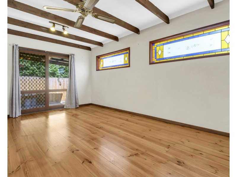 2 Mawson Close, Mill Park VIC 3082