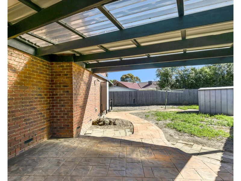 2 Mawson Close, Mill Park VIC 3082