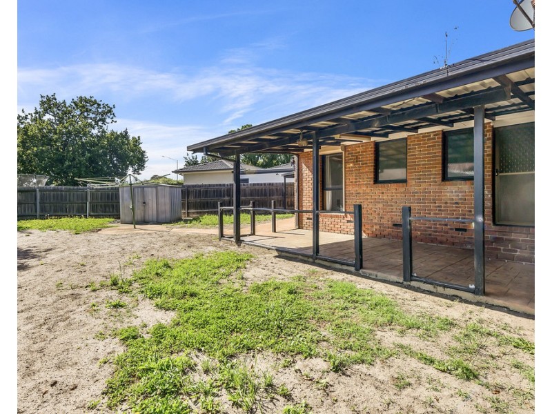 2 Mawson Close, Mill Park VIC 3082