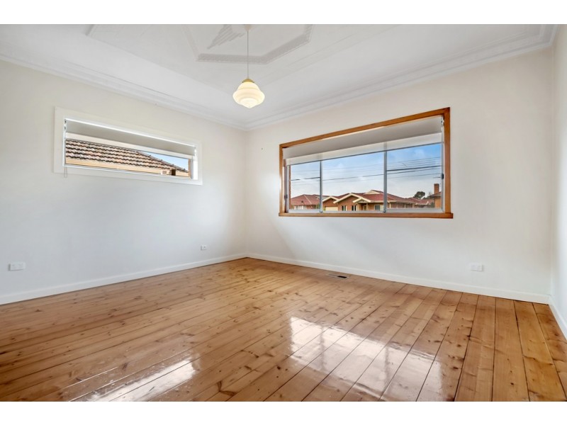 18 Highlands Road, Thomastown VIC 3074
