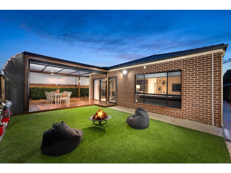 17 Fitzgerald Drive, South Morang VIC 3752