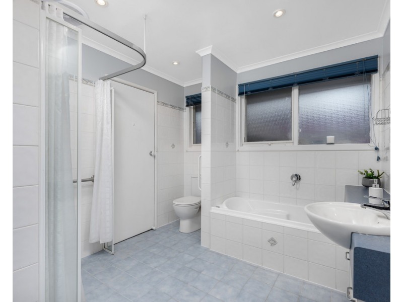 32 Medora Avenue, Bundoora VIC 3083