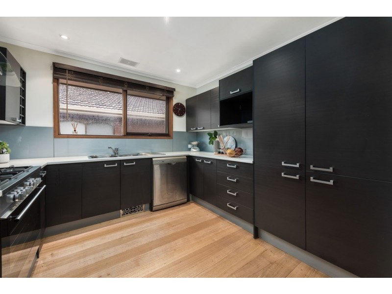 24 Medora Avenue, Bundoora VIC 3083