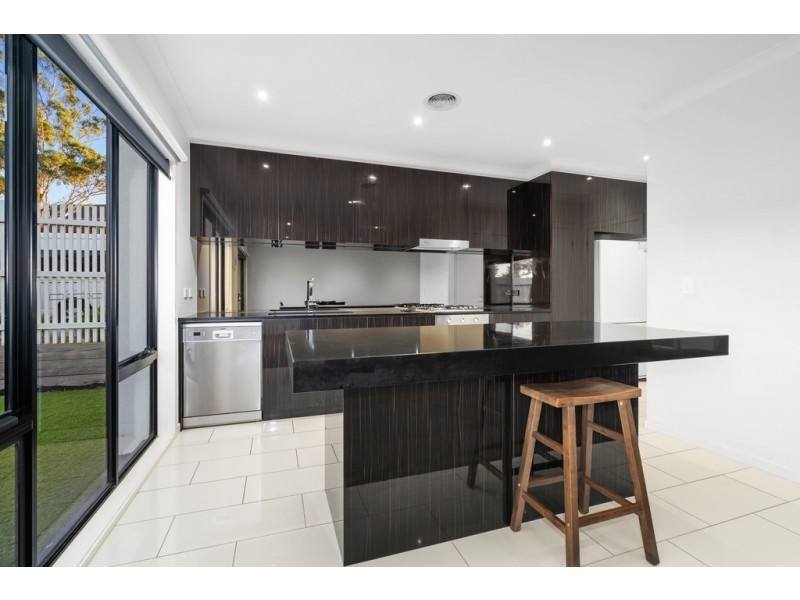 2 Edinburgh Circuit, Bundoora VIC 3083