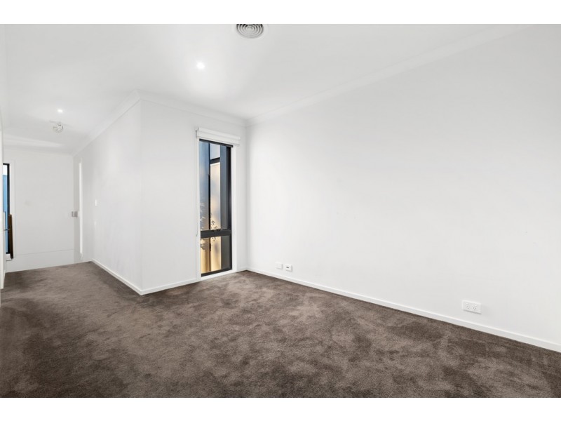 2 Edinburgh Circuit, Bundoora VIC 3083