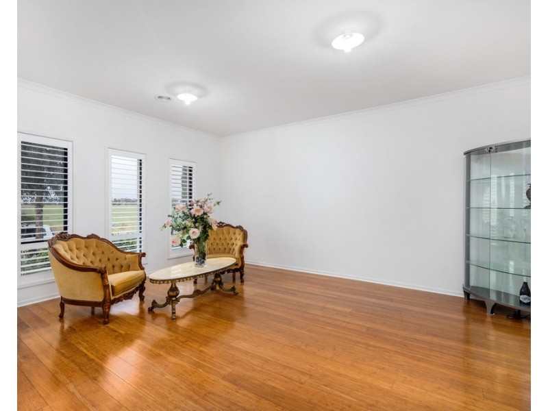 21 Hotspur Drive, Wollert VIC 3750