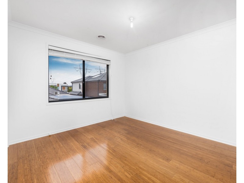 21 Hotspur Drive, Wollert VIC 3750