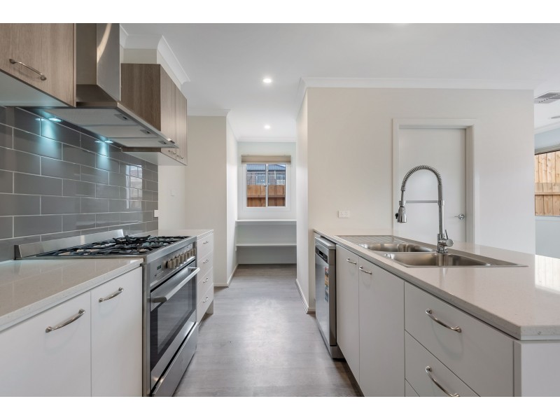 4 Kezza Way, Doreen VIC 3754