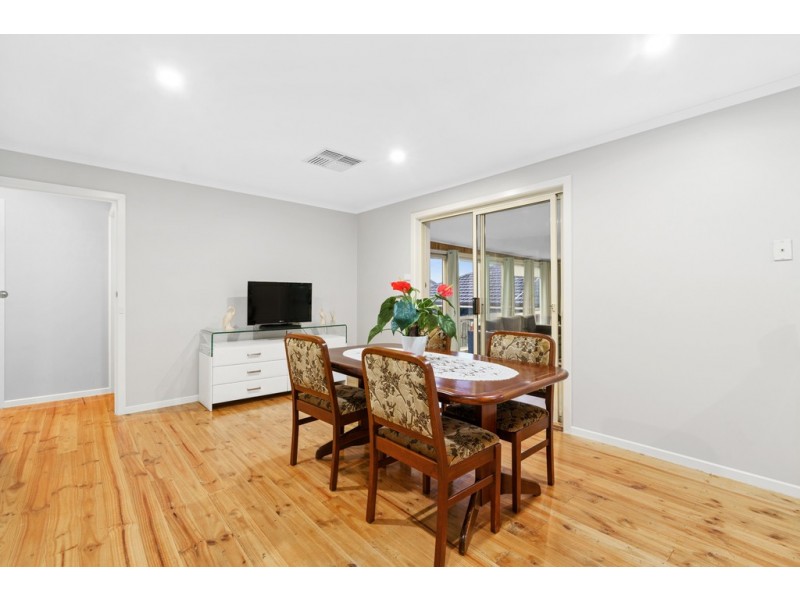 48 Woolnough Drive, Mill Park VIC 3082