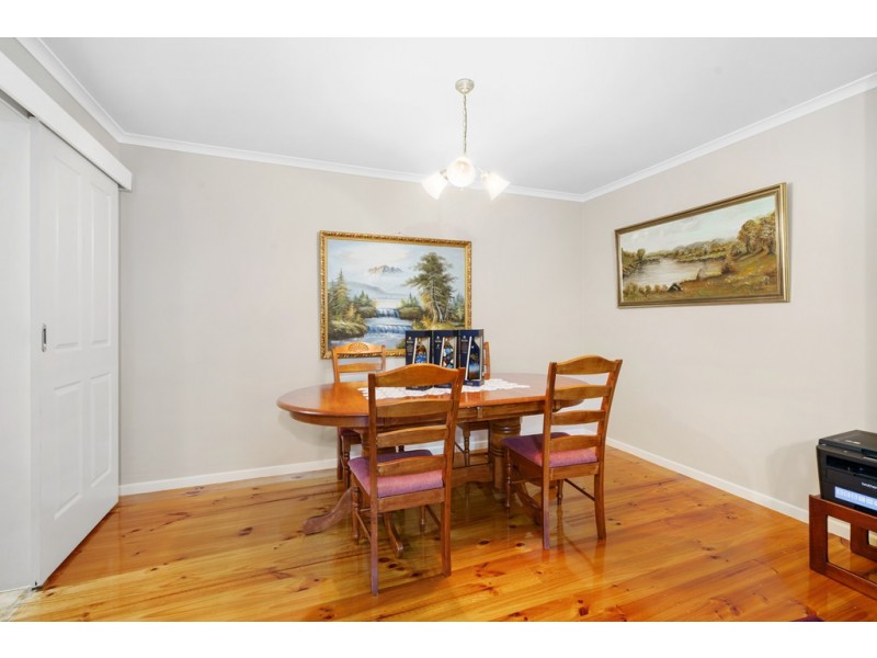 48 Woolnough Drive, Mill Park VIC 3082