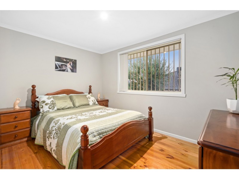 48 Woolnough Drive, Mill Park VIC 3082