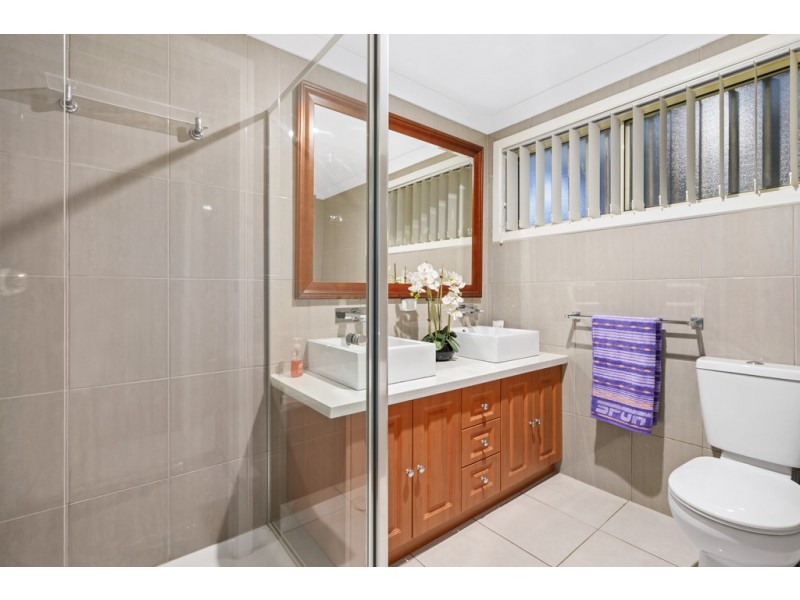 48 Woolnough Drive, Mill Park VIC 3082