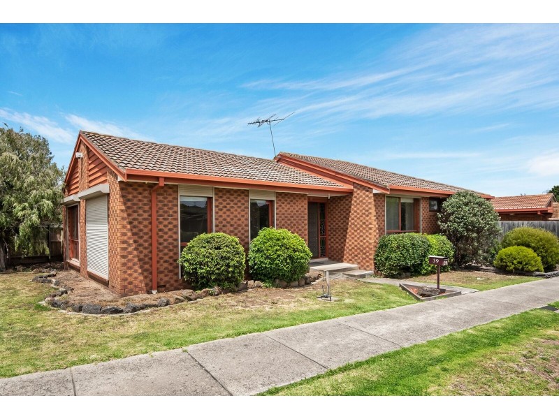 39 Kellaway Crescent, Mill Park VIC 3082