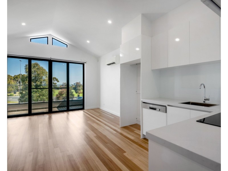 2/27 Heliopolis Street, Pascoe Vale South VIC 3044